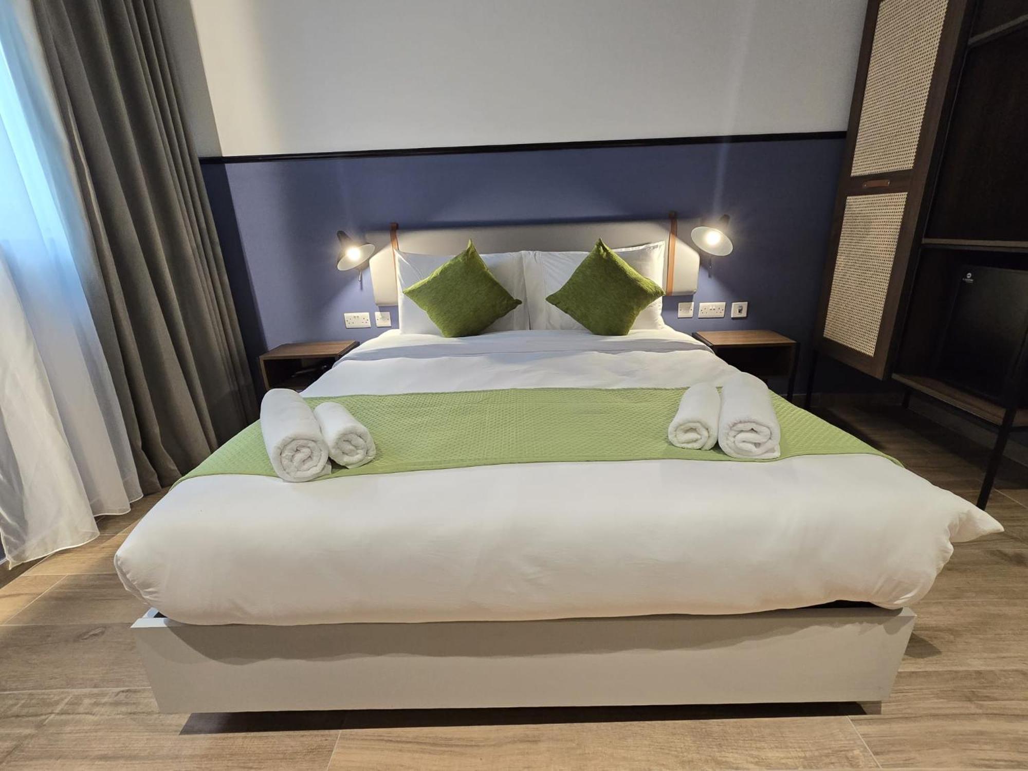 South32 Hotel Birżebbuġa エクステリア 写真