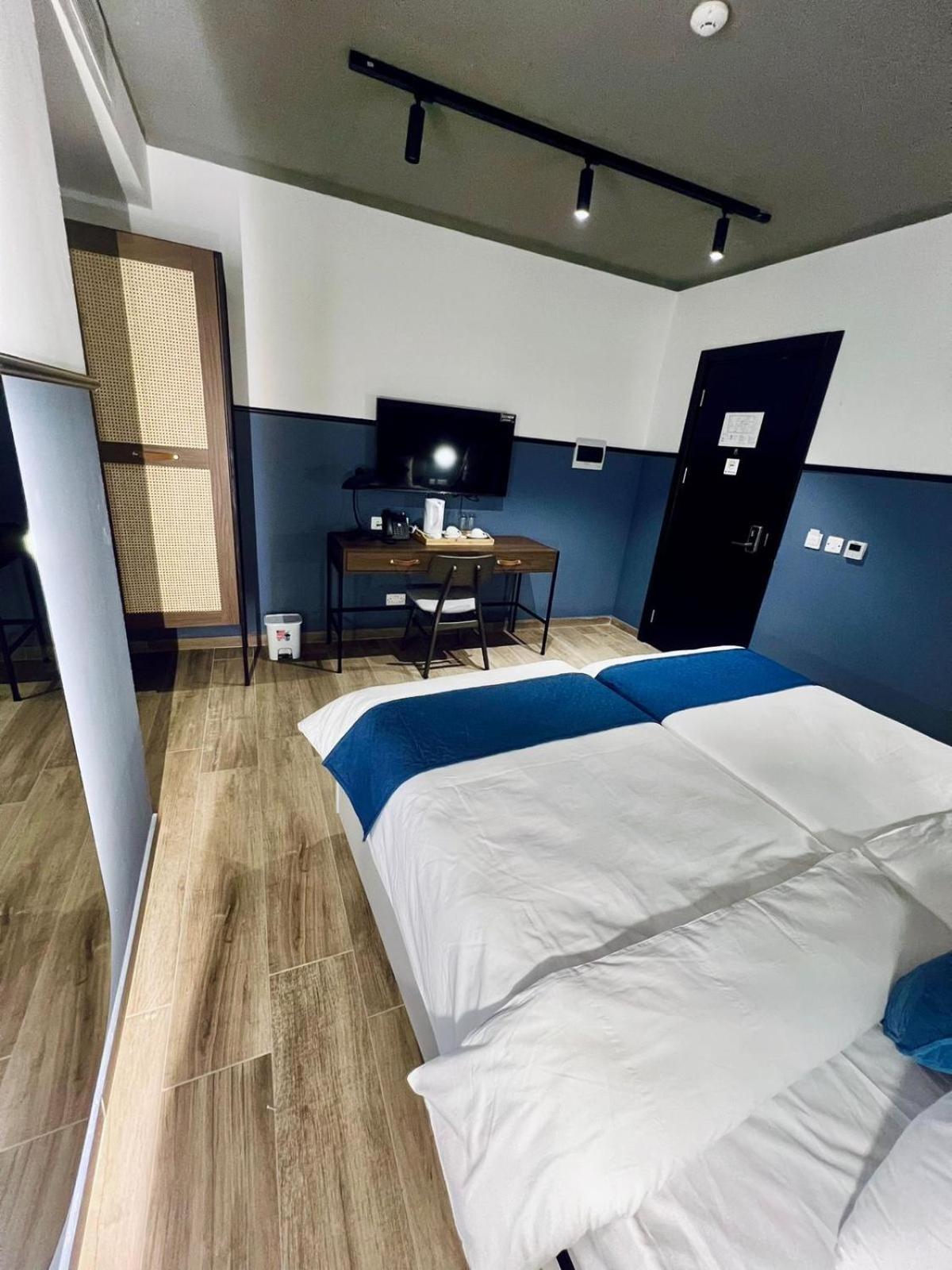 South32 Hotel Birżebbuġa エクステリア 写真