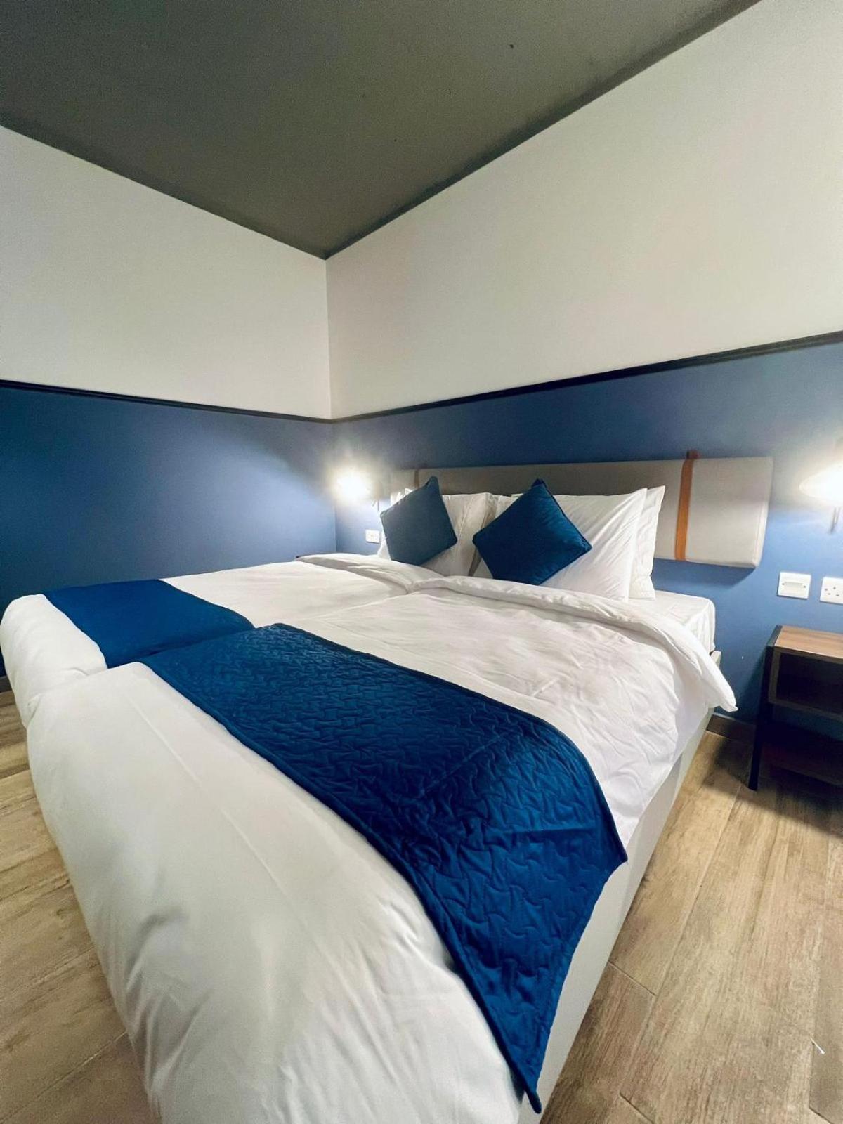 South32 Hotel Birżebbuġa エクステリア 写真